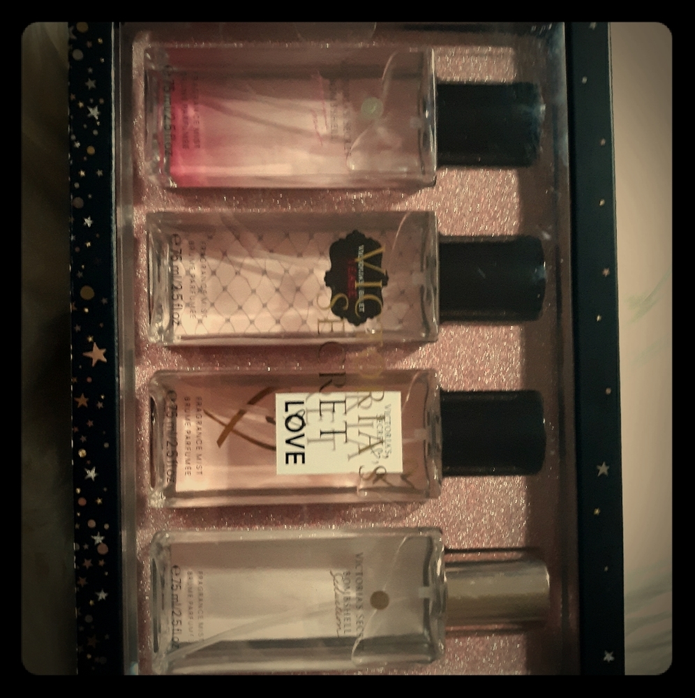 Victoria Secret Sparkle 4 Set